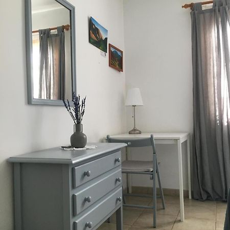 Apartamento Familiar Con Piscina Con Wi Fi En Los Cristianos Los Cristianos  Exterior foto